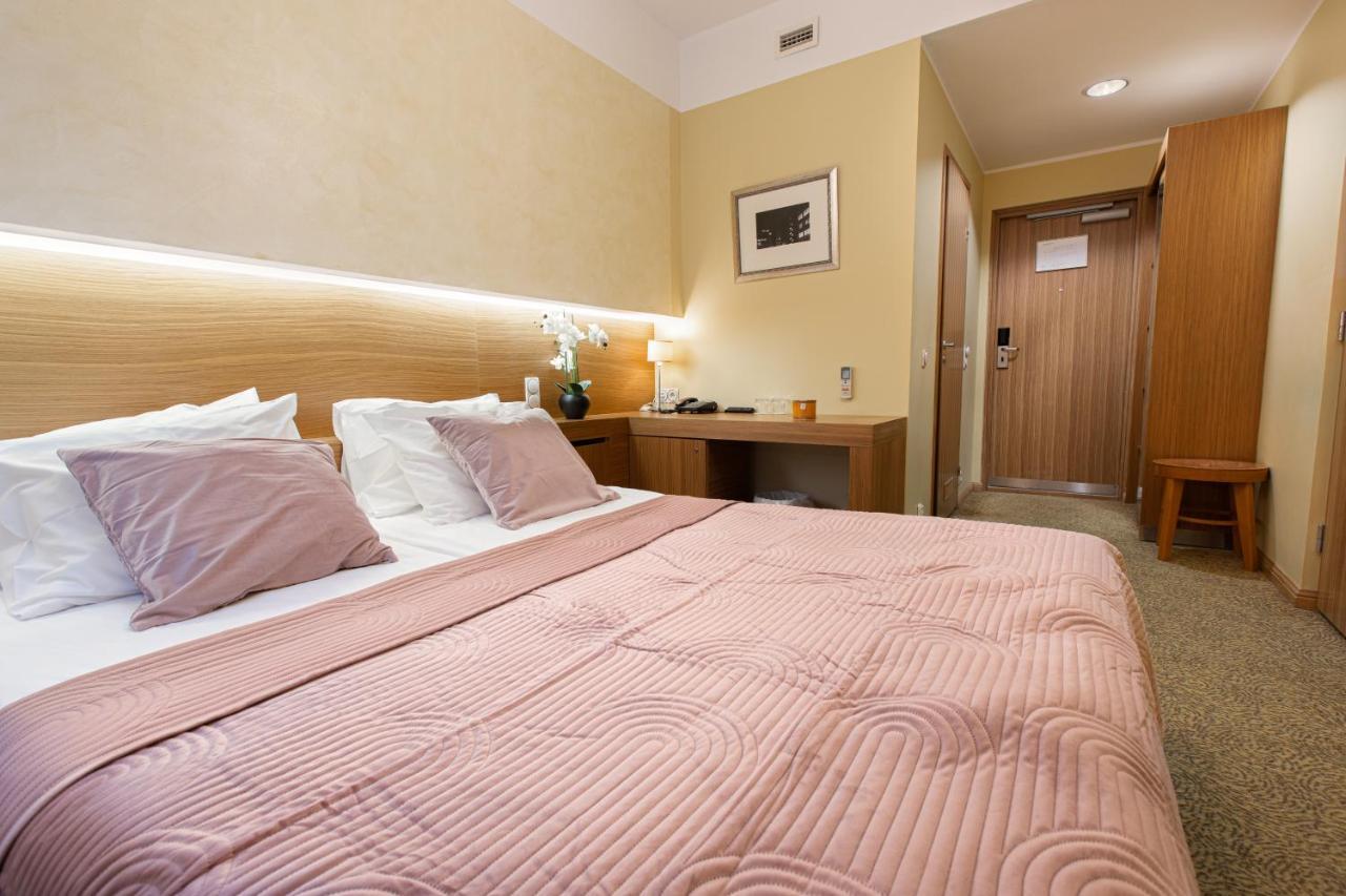 Bern Boutique By Rikas Hotels Tallinn Exterior photo