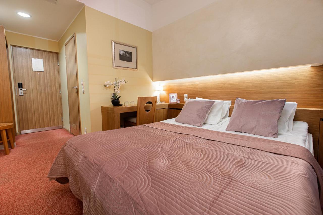 Bern Boutique By Rikas Hotels Tallinn Exterior photo