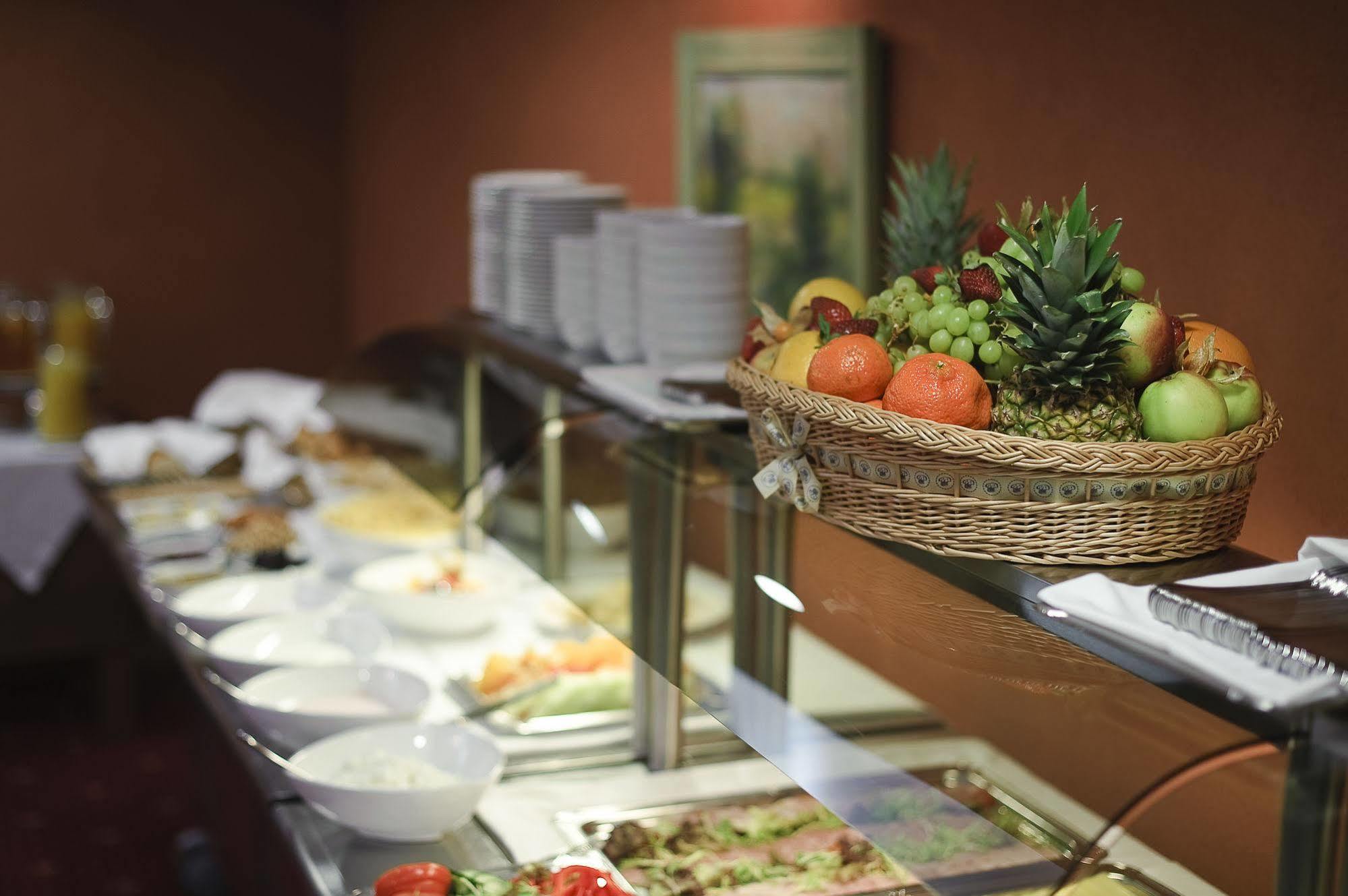 Bern Boutique By Rikas Hotels Tallinn Restaurant photo